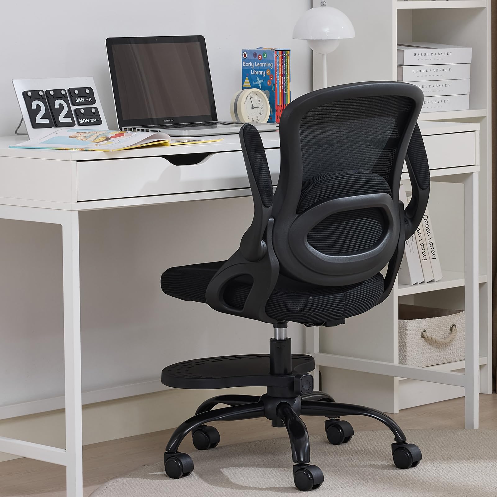 Ergonomic Kids Desk Chair with Adjustable Footrest – Height Adjustable Swivel Mesh Study Chair for Children & Teens
